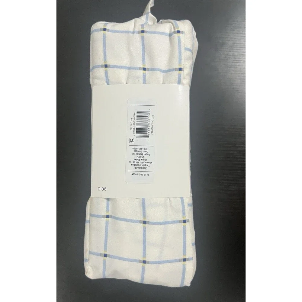 Room Essentials White Checkered Microfiber Queen Bed Sheet Set